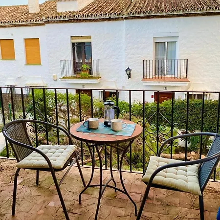 Apartamento Benamara Gardens *